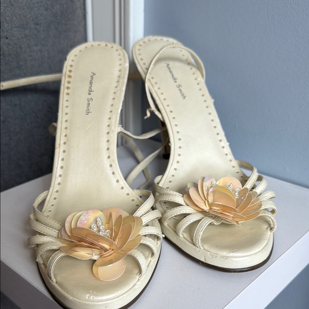 Amanda Smith Cream Women's Sandals